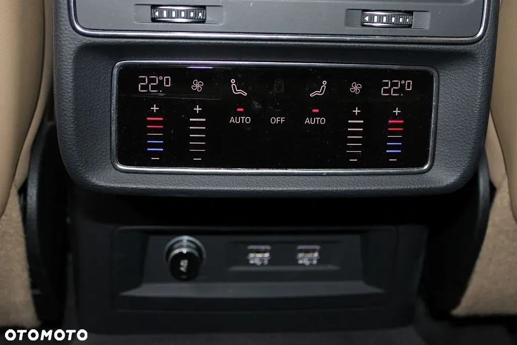 Audi Q8 55 TFSI quattro tiptronic - 28