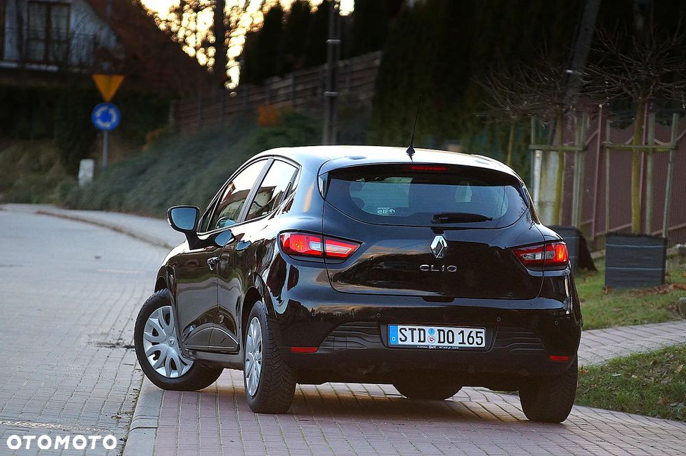 Renault Clio 1.2 16V 75 Experience - 2