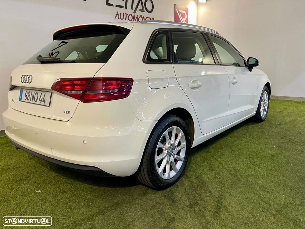 Audi A3 Sportback 1.6 TDI Advance - 10