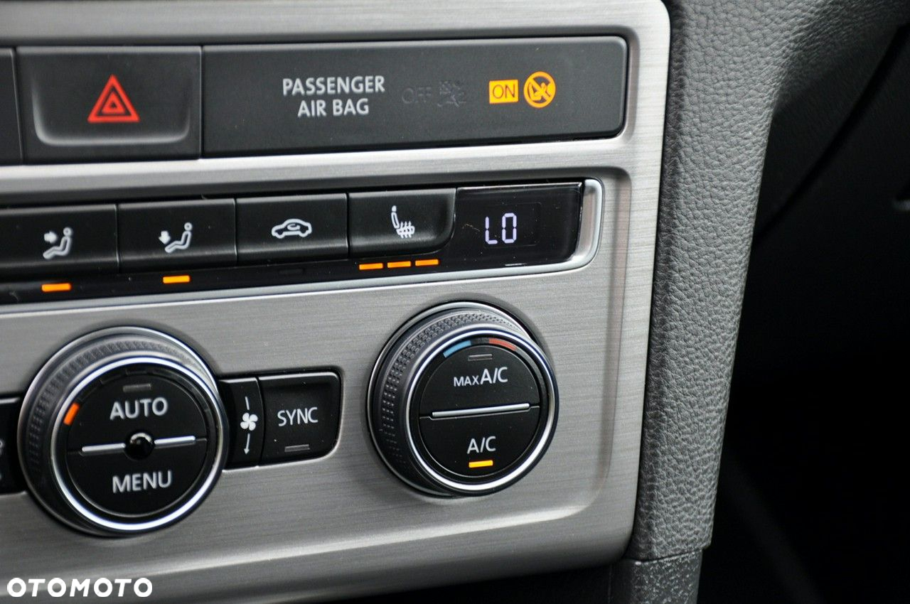 Volkswagen Golf Sportsvan - 34