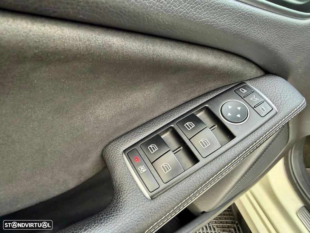 Mercedes-Benz A 180 d AMG Line - 12