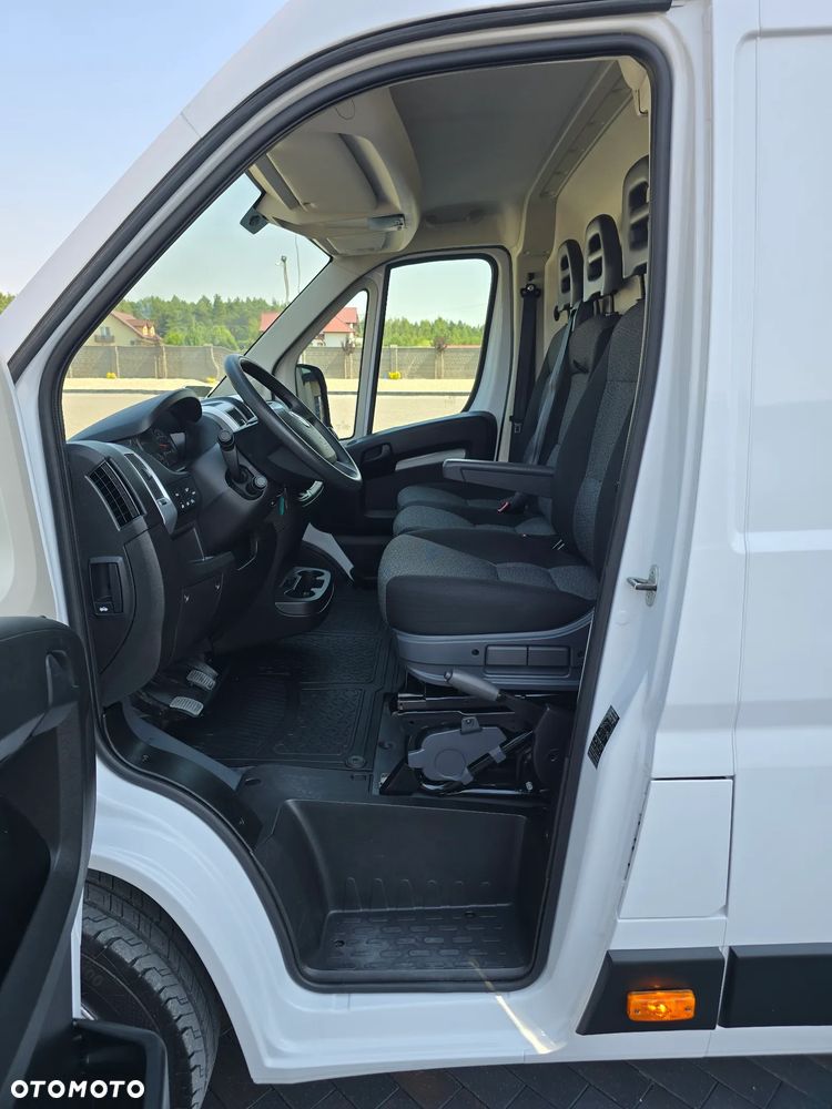 Fiat DUCATO L4H2 MAXI KOŁA16 Cali SILNIK IVECO 2,3 140KM 85 Tyś km SERWIS DO OSTATNIEGO Km ASO FIAT SALON POLSKA BOGATA OPCJA WYPOSAŻENIA  TEMPOMAT KAMERA COFANIA AIR-BAG x2 KLIMA - 26