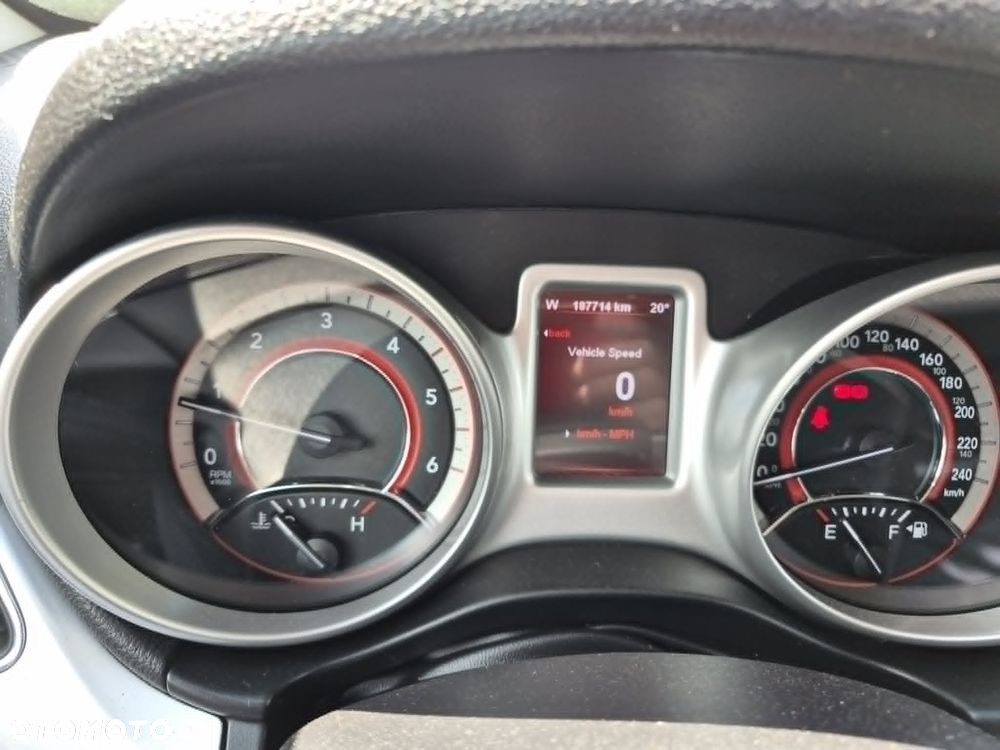 Fiat Freemont 2.0 Multijet Lounge - 16