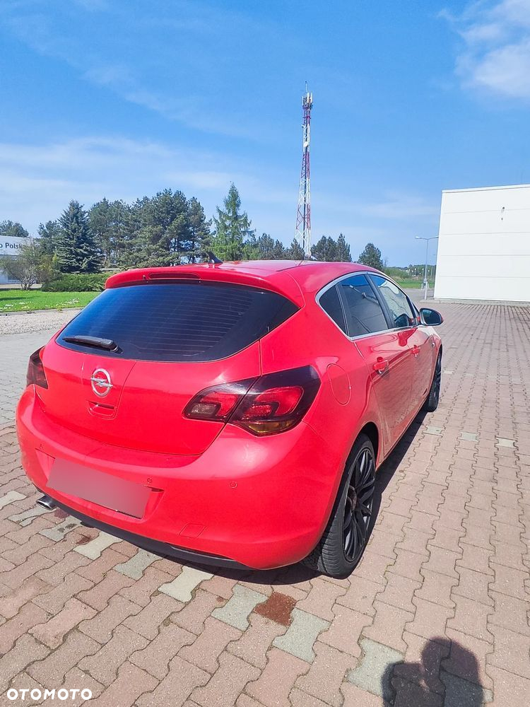 Opel Astra IV 1.6 T Cosmo - 4