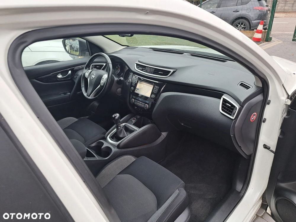 Nissan Qashqai 1.6 DIG-T N-Vision - 8