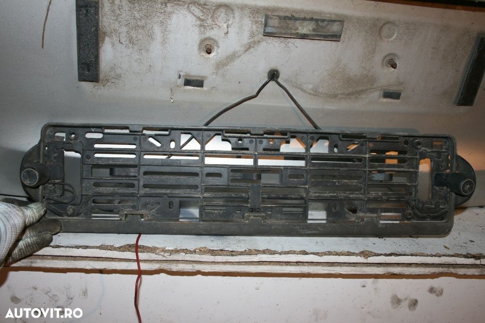 Suport Numar Cu Senzori Parcare Kia Sportage 2004-2008 - 1