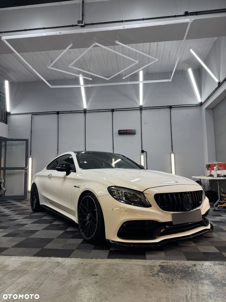 Mercedes-Benz Klasa C AMG 63 S - 2