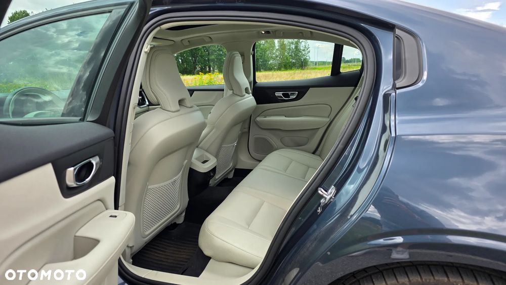 Volvo S60 T5 Geartronic Momentum - 22