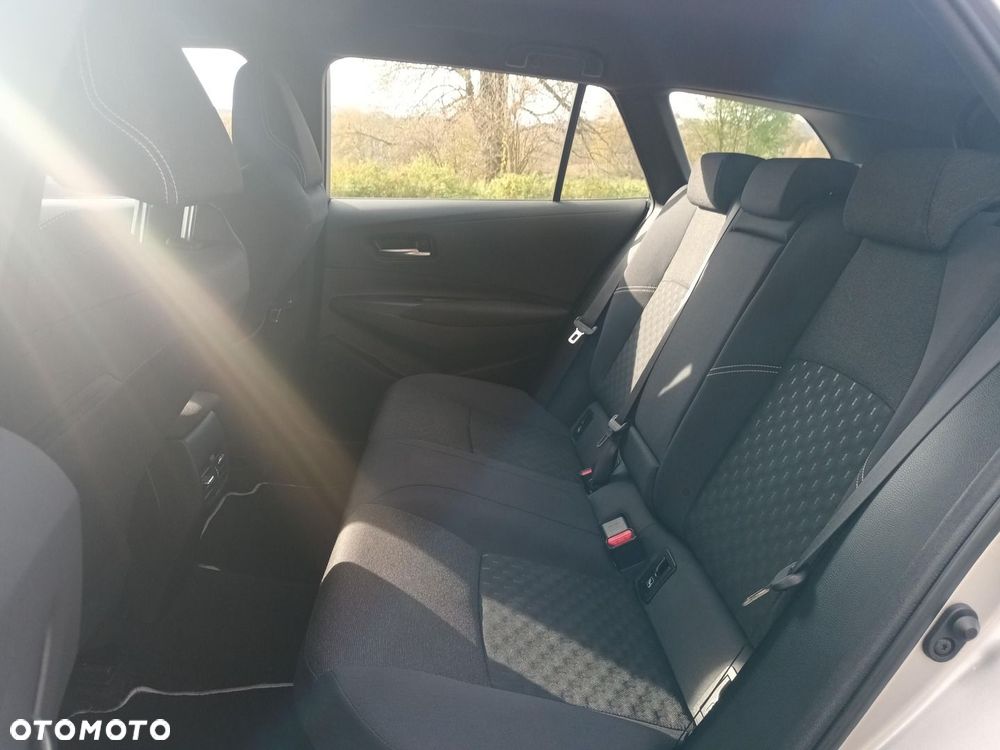 Toyota Corolla 1.8 Hybrid Comfort - 12