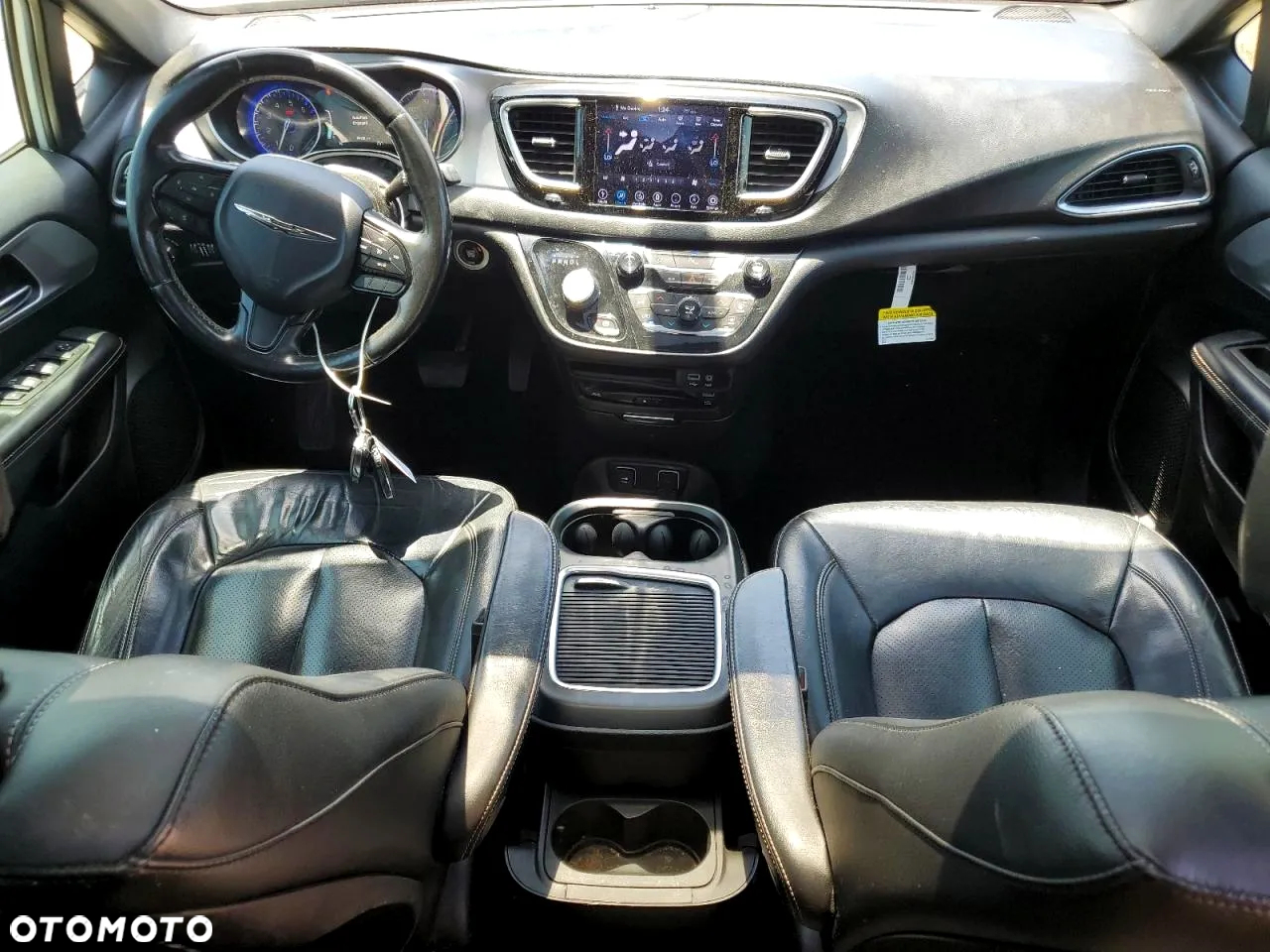 Chrysler Pacifica - 9