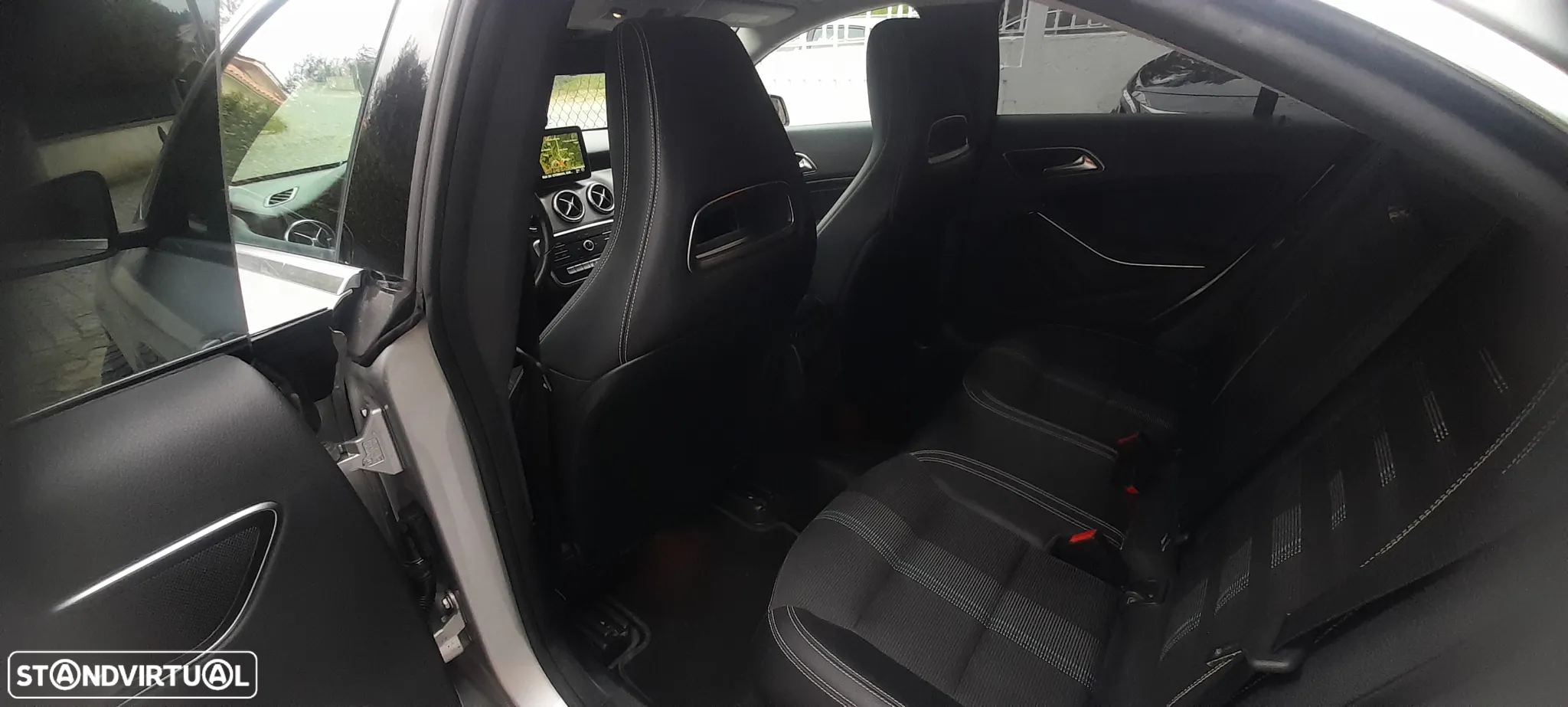 Mercedes-Benz CLA 180 d Peak Edition - 27
