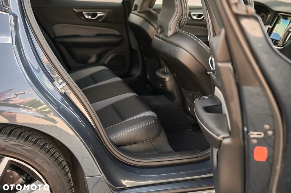 Volvo S60 T4 Geartronic RDesign - 32