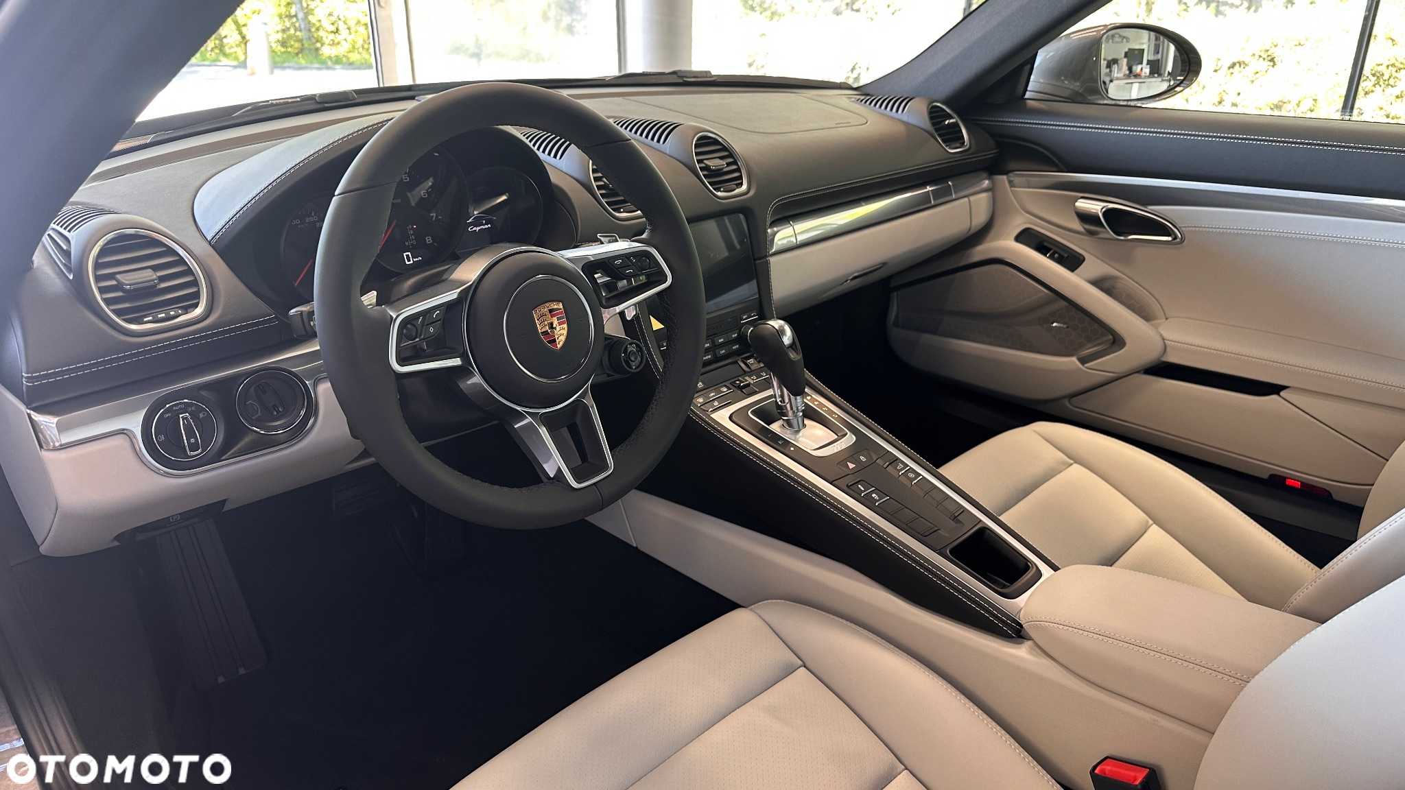 Porsche 718 Cayman - 6