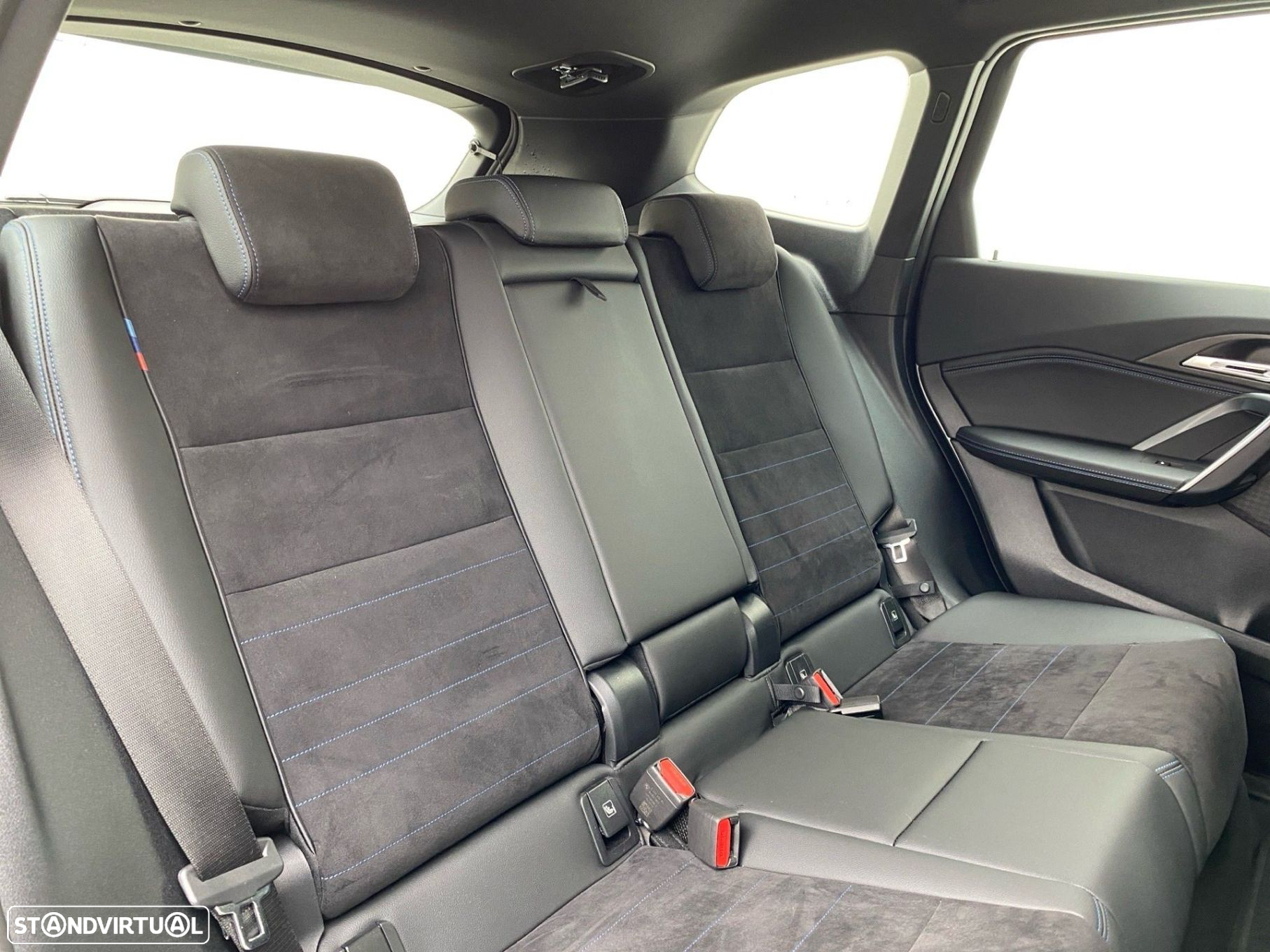 BMW iX1 xDrive30 Pack Desportivo M - 20