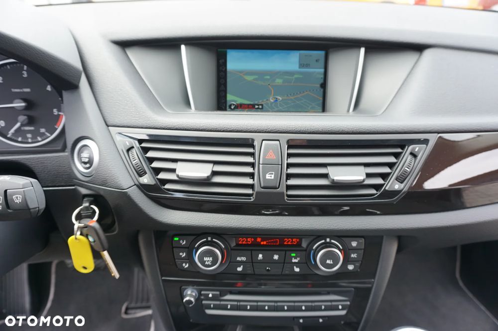 BMW X1 xDrive18d Sport Line - 34