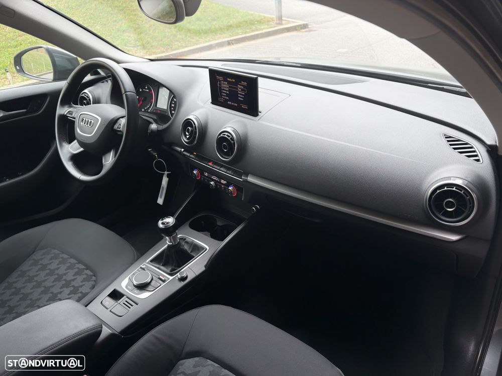 Audi A3 Sportback 1.6 TDI Sport - 21
