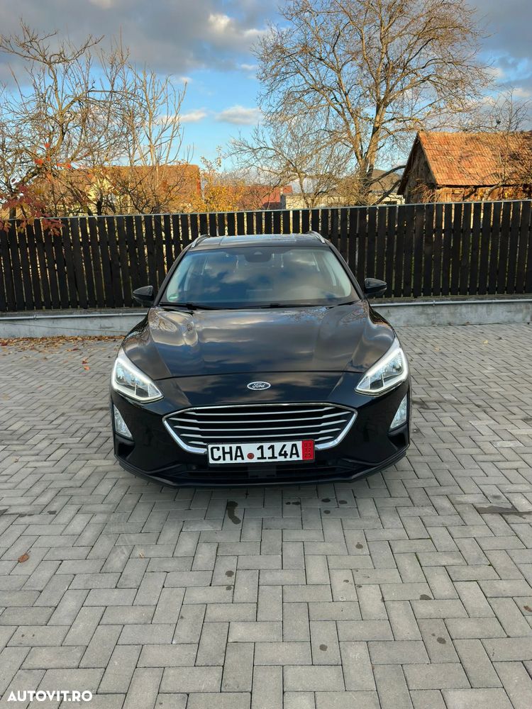 Ford Focus 1.5 EcoBlue Start-Stopp-System TITANIUM - 11