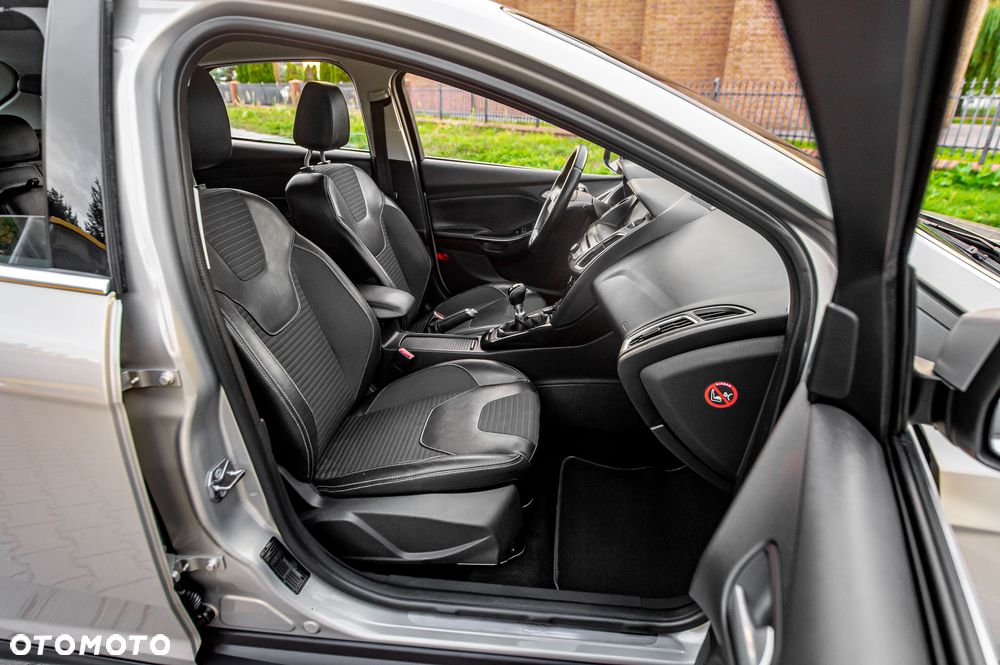 Ford Focus 1.0 EcoBoost Titanium - 22