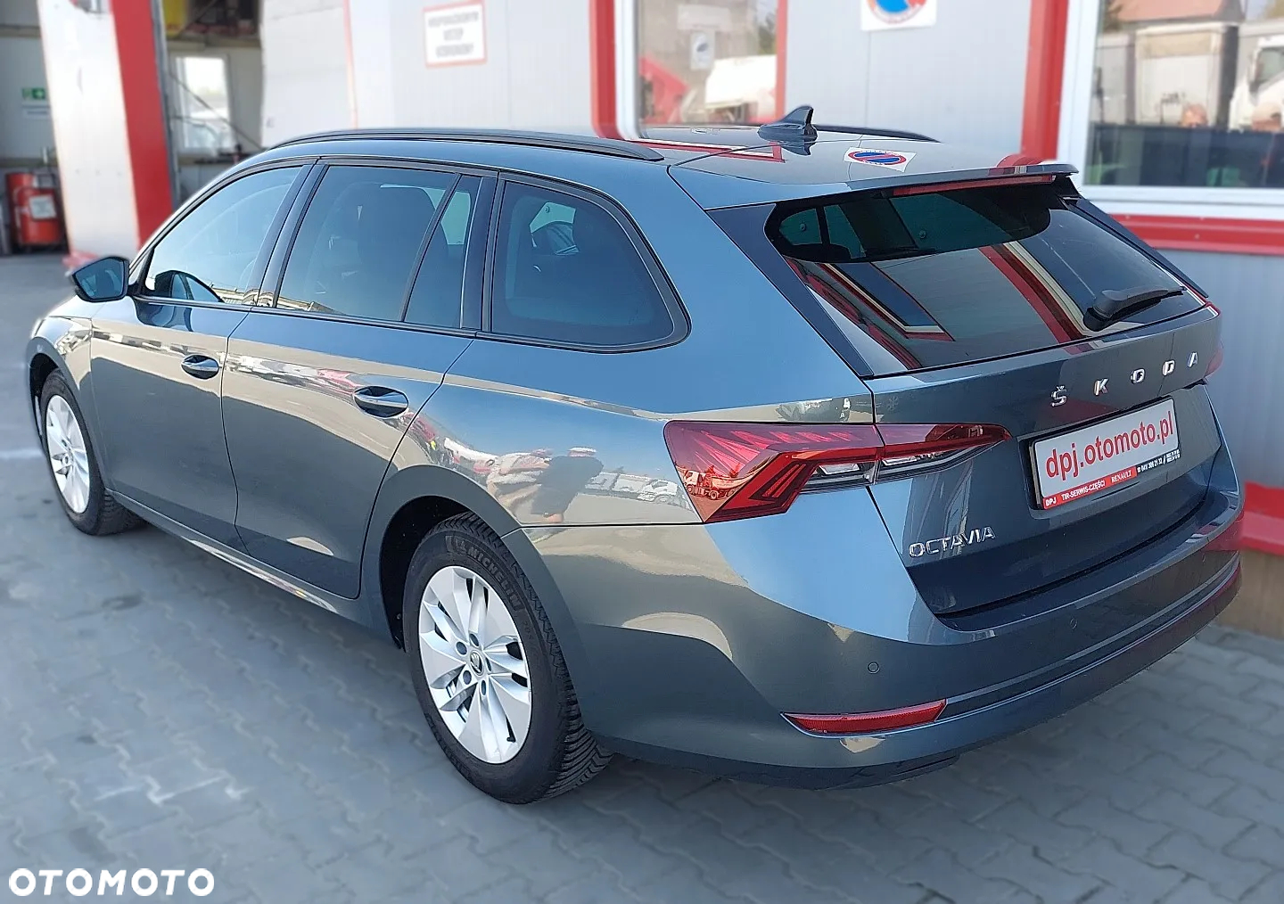 Skoda Octavia 2.0 TDI Business DSG - 4