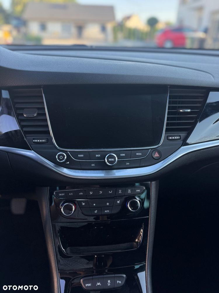 Opel Astra 1.4 T Dynamic - 11