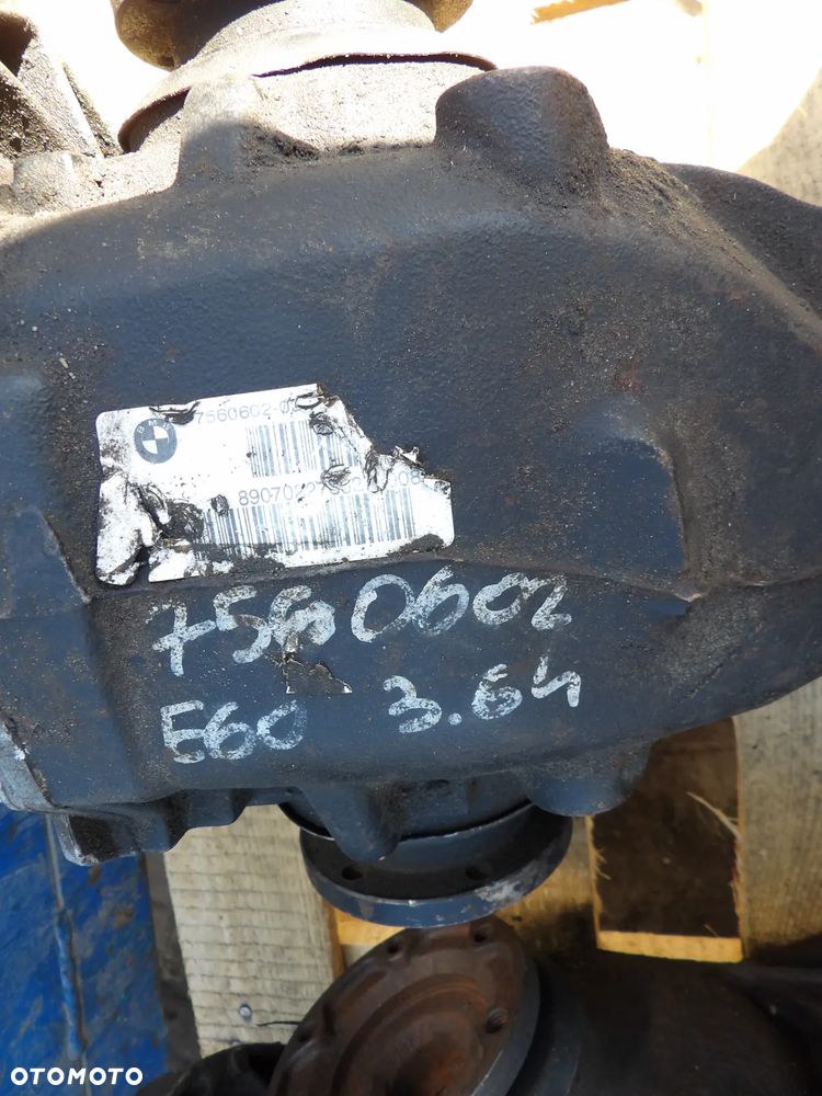BMW - E60,E61-MOST TYLNY DYFER - 3,64 - 7560602 - 1