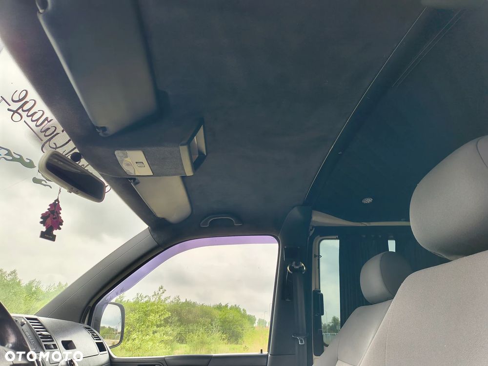Volkswagen Caravela - 14