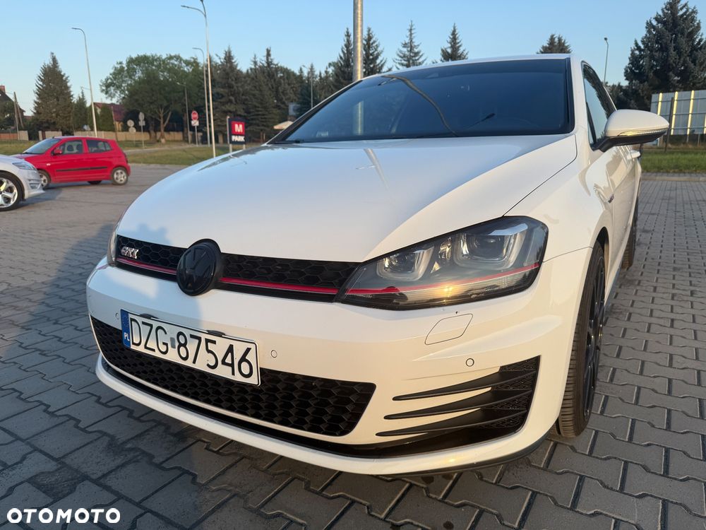 Volkswagen Golf GTI Performance BlueMotion Technology DSG - 33