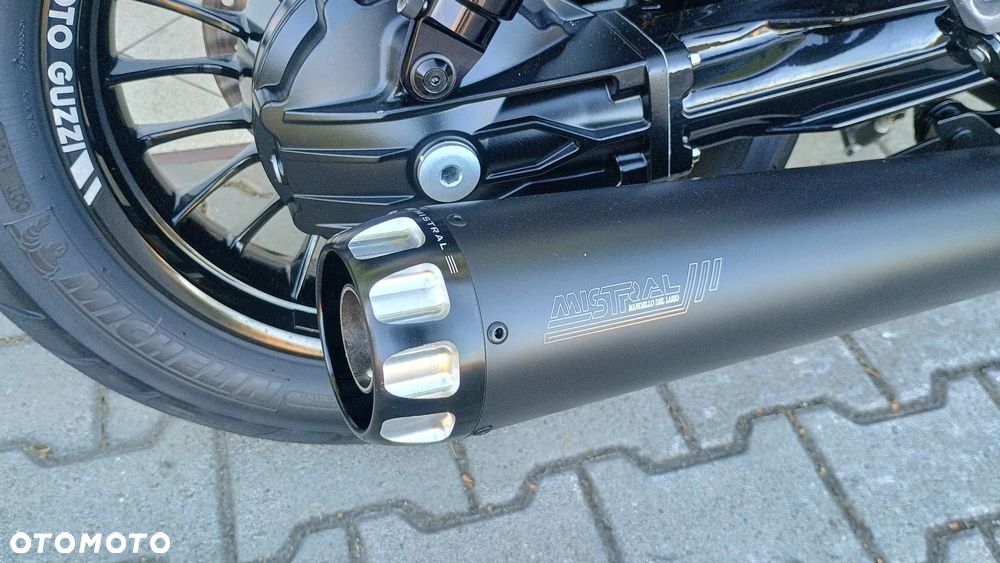 Moto Guzzi V9 - 35
