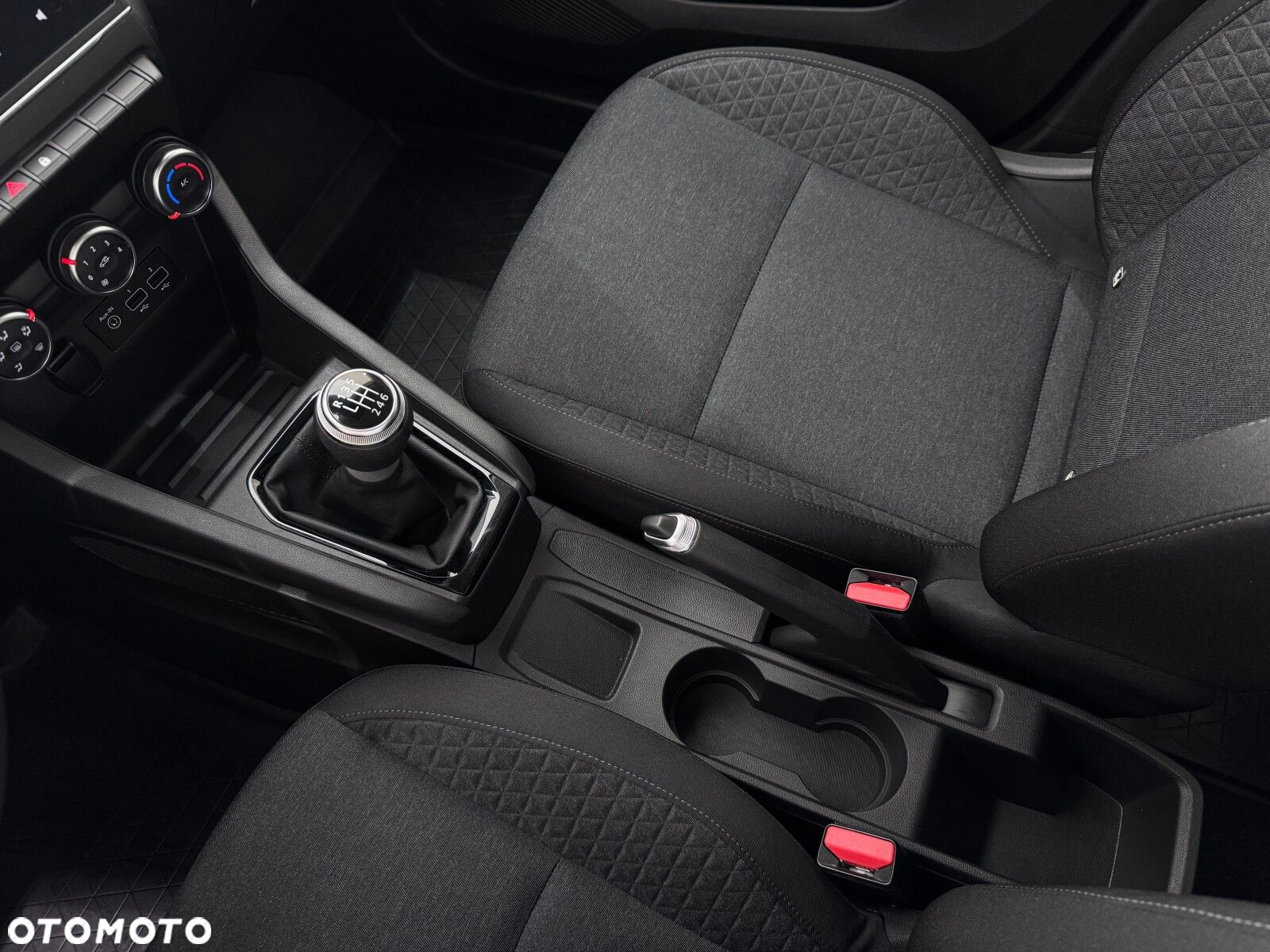 Renault Clio 1.0 TCe Equilibre - 25