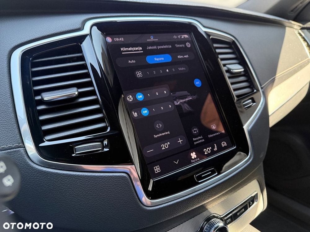 Volvo XC 90 - 22