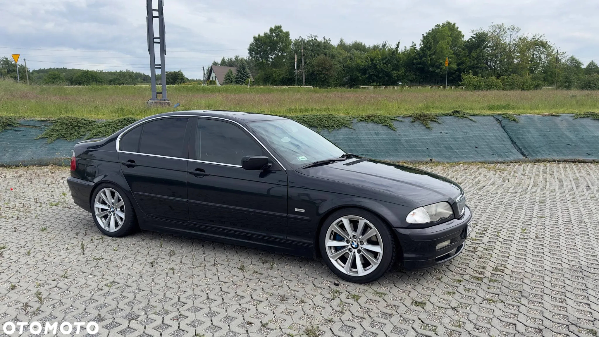 BMW Seria 3 330i - 7