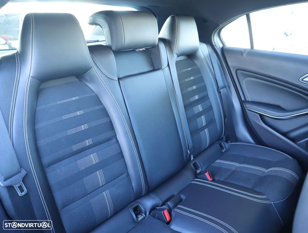 Mercedes-Benz A 180 d Urban - 18