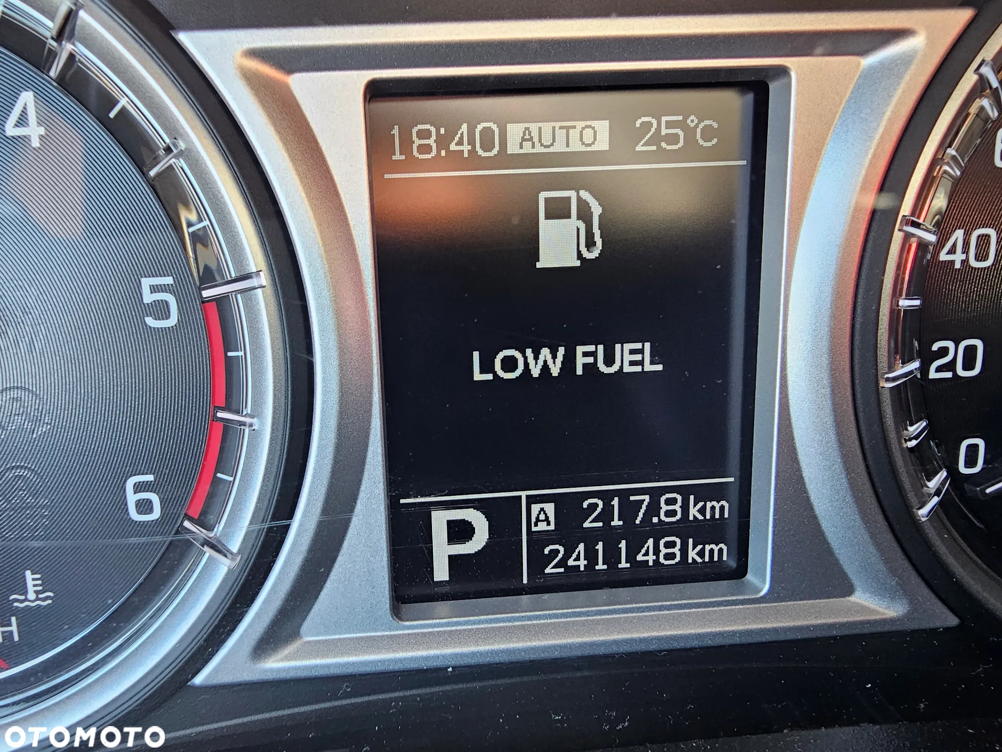 Suzuki Vitara 1.6 DDiS (4x4) Allgrip TCSS Comfort+ - 8