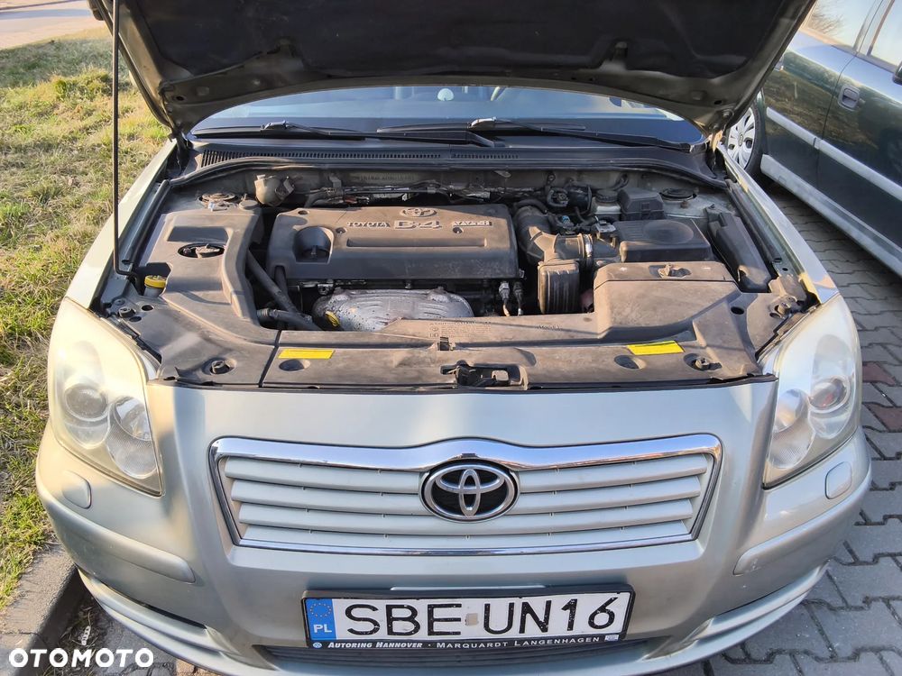 Toyota Avensis 2.0 VVT-i Prestige - 27
