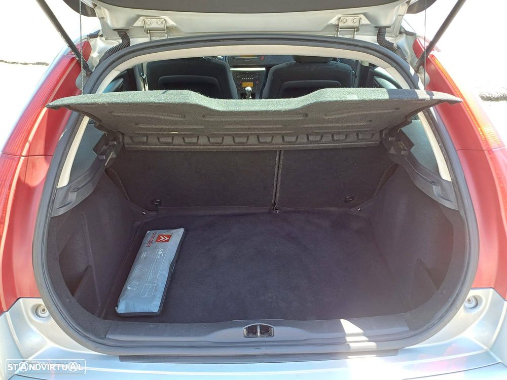 Citroën C4 1.6 HDi SX - 10