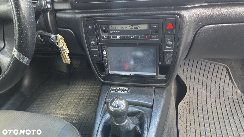 Volkswagen Passat 1.9 TDI Basis - 7
