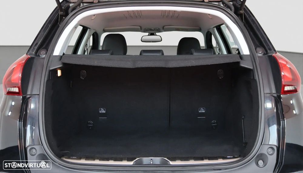 Peugeot 2008 1.2 PureTech Allure - 17