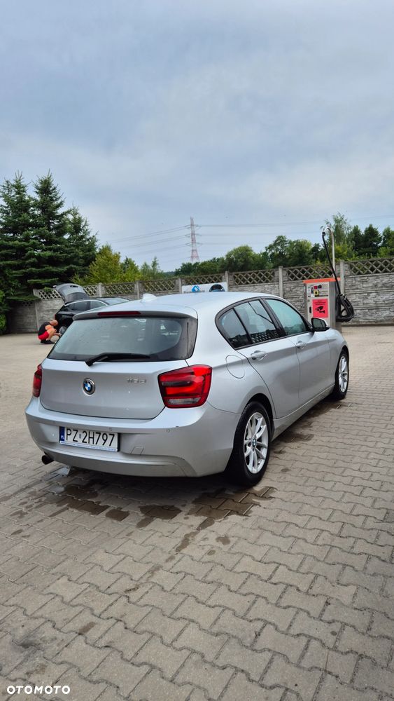 BMW Seria 1 116d EfficientDynamics - 12