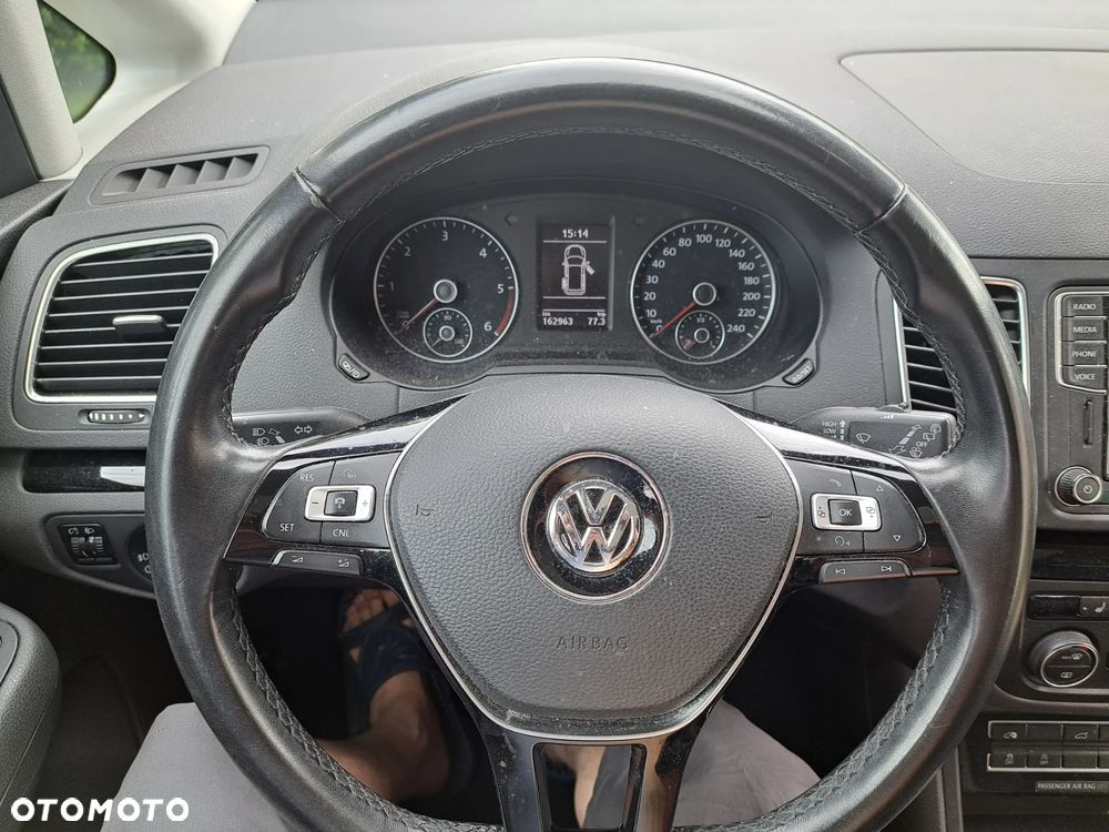 Volkswagen Sharan - 15
