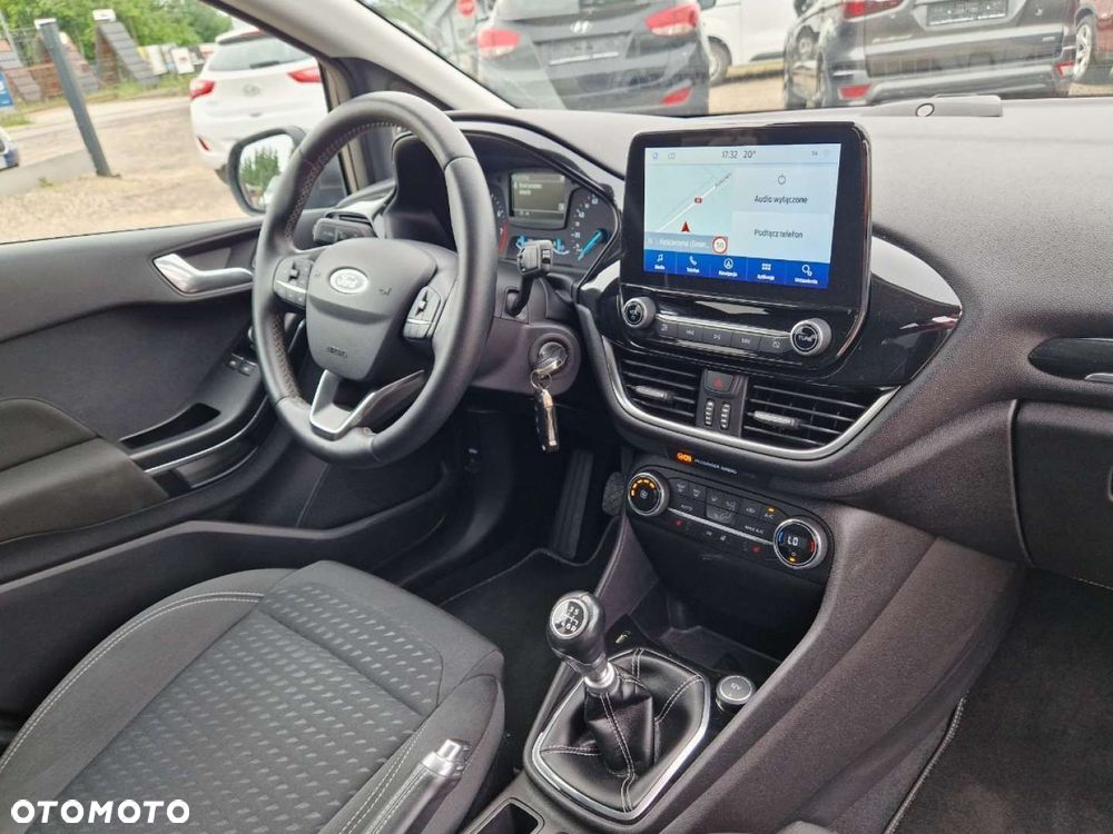 Ford Fiesta 1.0 EcoBoost S&S TITANIUM - 25