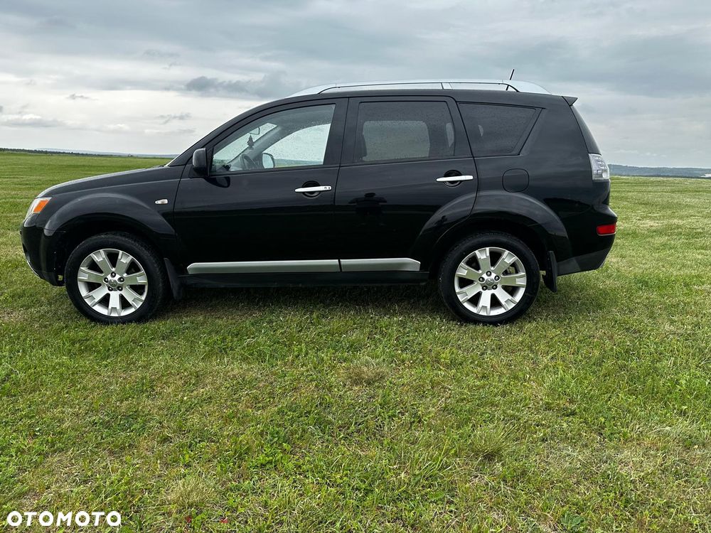Mitsubishi Outlander 2.0 DID Instyle NAVI - 8