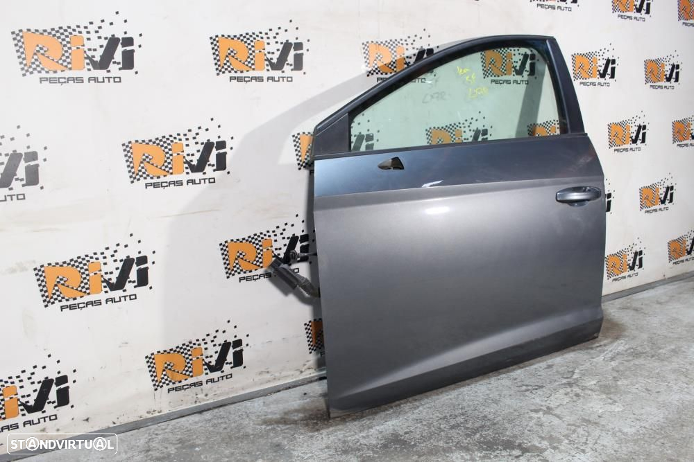 Porta Frente Esquerda Seat Leon (5F1)  Porta Frontal Esquerda Seat Leo - 4