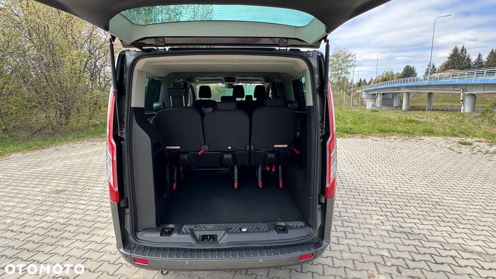 Ford Tourneo Custom - 9