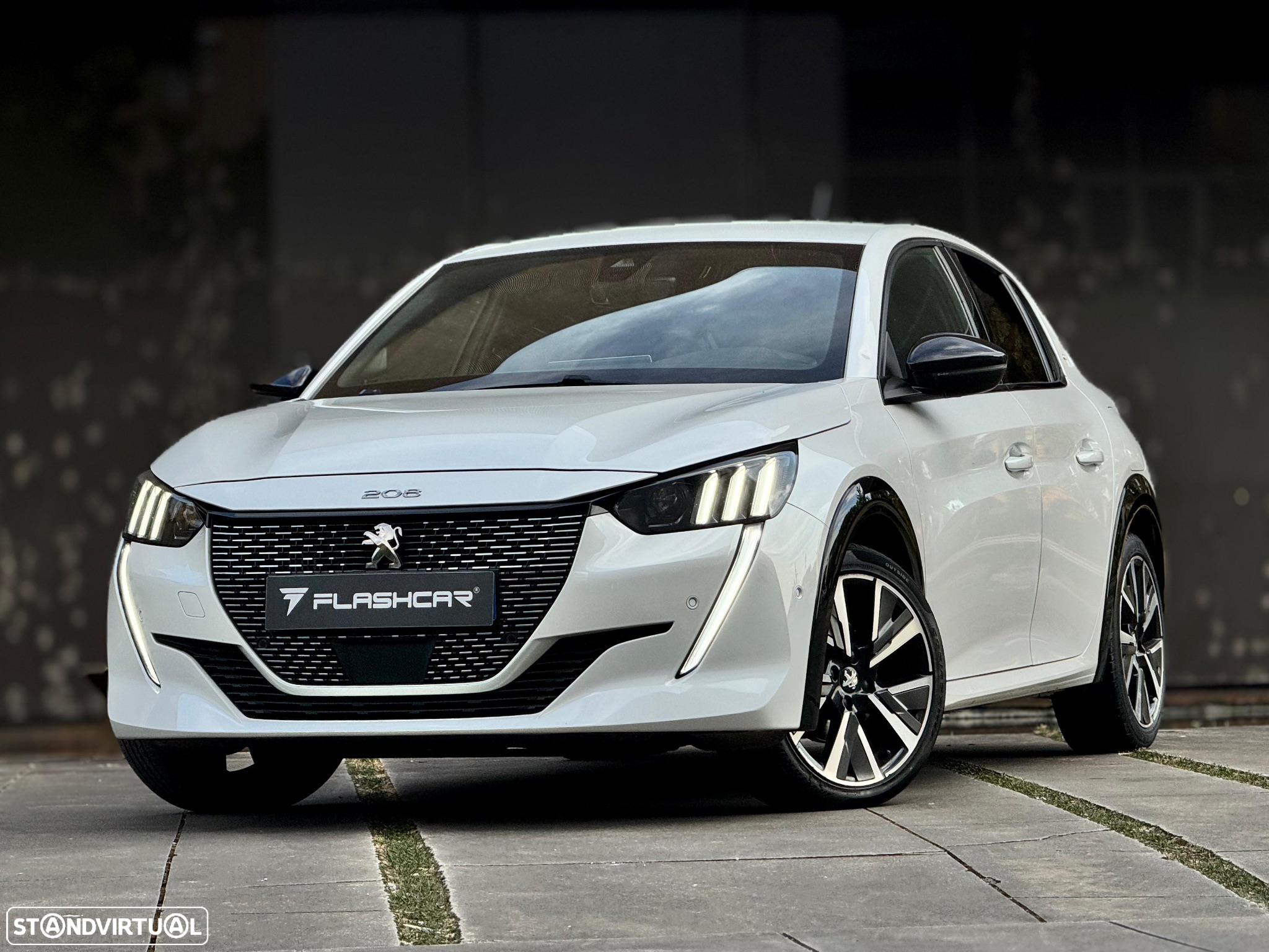 Peugeot 208 1.2 PureTech GT Line EAT8 - 3