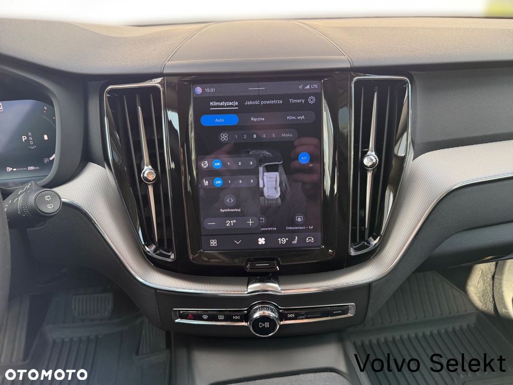 Volvo XC 60 - 24