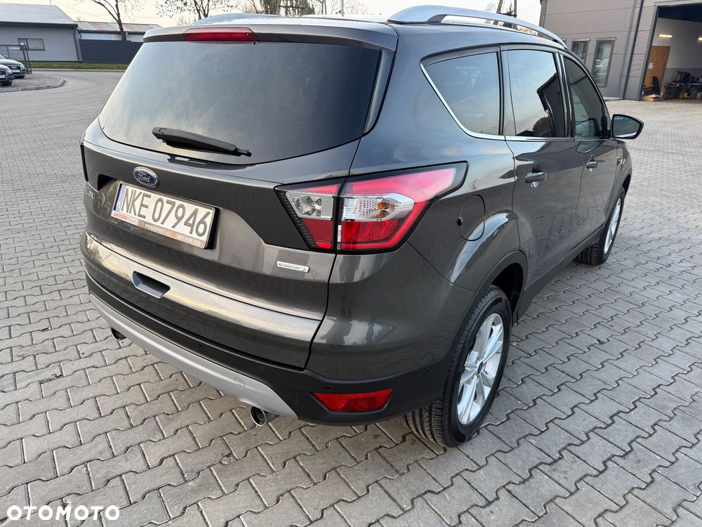 Ford Kuga 1.5 EcoBoost 2x4 Titanium - 10