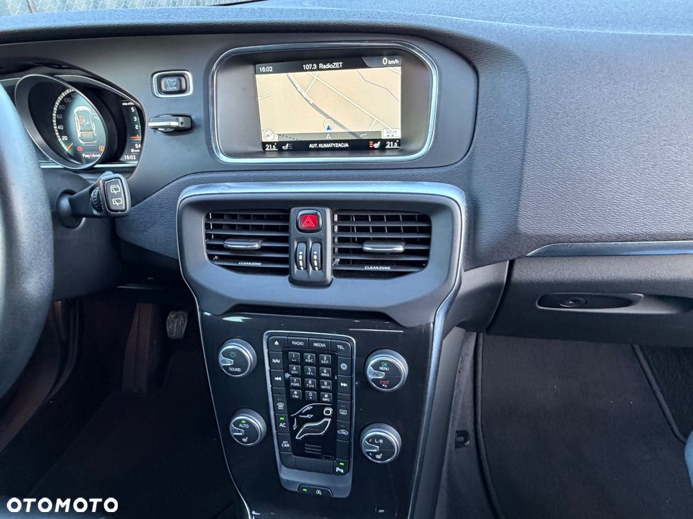 Volvo V40 D3 Momentum - 11