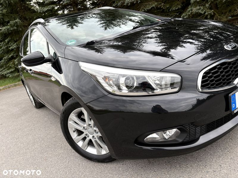 Kia Ceed 1.6 GDI Dream Team Edition - 14
