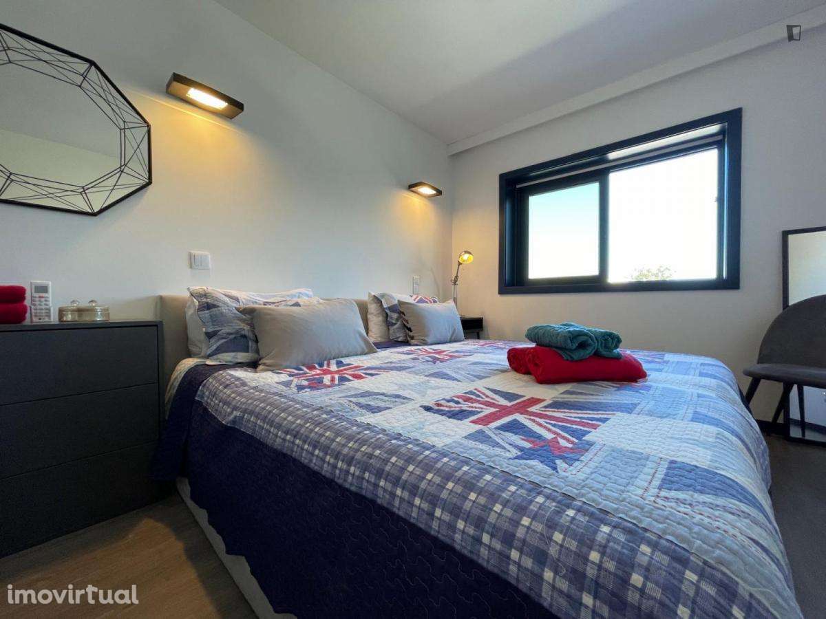 Quarto - localizado em Paranhos Porto - Grande imagem: 3/31