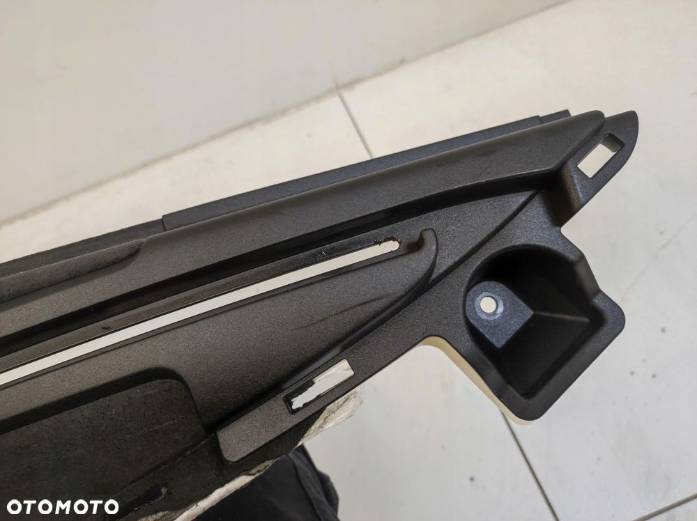 osłona słupka d prowadnica rolety bagażnika prawy tył audi a6 rs6 c8 kombi - 8